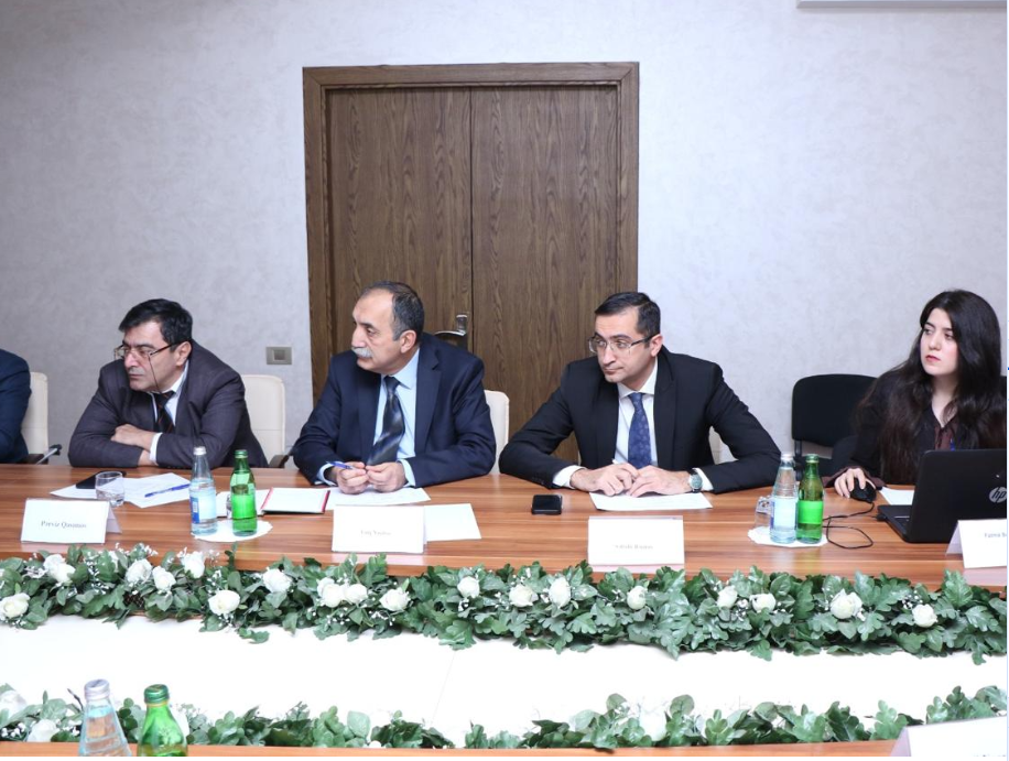 AzMİU-da Ekspert Şurasının növbəti iclası keçirilib - FOTOLAR